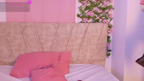 kariina_wong online show from 18, 11, 2025