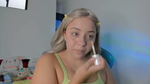 Snapshot of kariina_wong chatting on 2, 7, 2026 kariina_wong online show from 2, 7, 2026