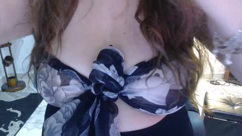 Snapshot of karima_sarabe chatting on 1, 10, 2025 karima_sarabe online show from 1, 10, 2025