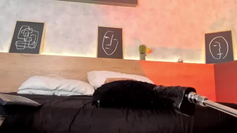 Kari online show from 10, 4, 2026