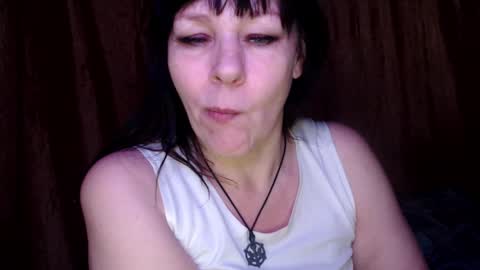 Snapshot of karina_ren chatting on 5, 1, 2025 Karina online show from 5, 1, 2025