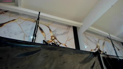 Snapshot of karinasimonz chatting on 19, 12, 2025 KarinaSimonz online show from 19, 12, 2025