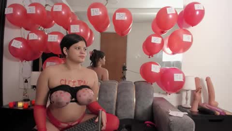 Snapshot of karinasimonz chatting on 14, 2, 2026 KarinaSimonz online show from 14, 2, 2026