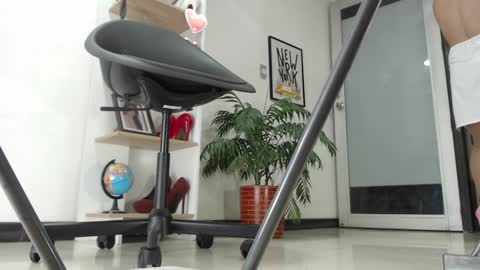 Karin online show from 5, 2, 2025