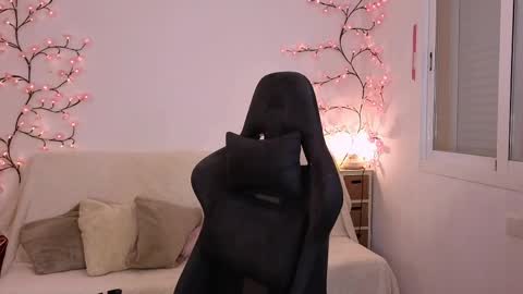 Karina online show from 28, 4, 2026