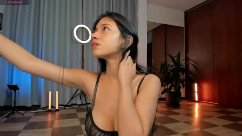 Snapshot of karinnixx chatting on 28, 5, 2026 Karin online show from 28, 5, 2026