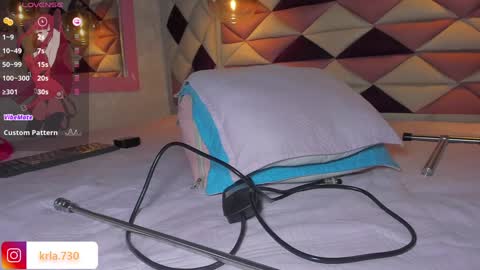 karolina  online show from 8, 2, 2025