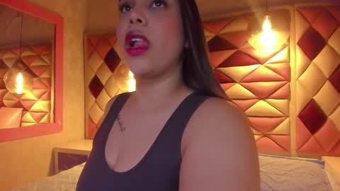 karolina  online show from 10, 3, 2025