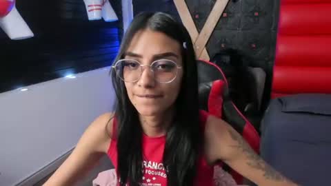 Snapshot of karlaslutskinny__ chatting on 5, 7, 2026 karlaslutskinny__ online show from 5, 7, 2026
