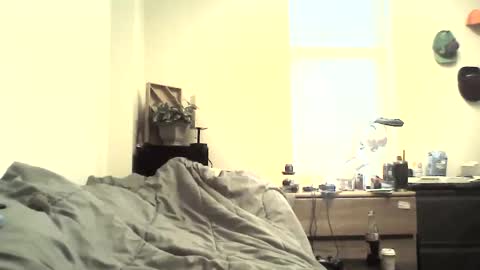 Karlie Kross online show from 9, 6, 2026