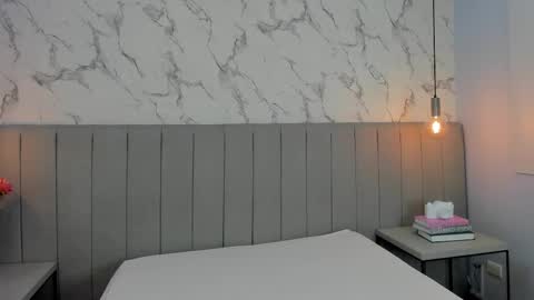 karlla_brown online show from 18, 9, 2025