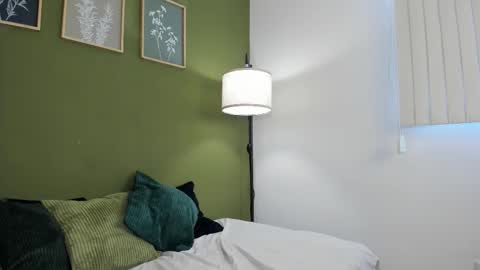 Karlye online show from 17, 9, 2025