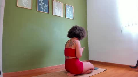 Karlye online show from 13, 4, 2026