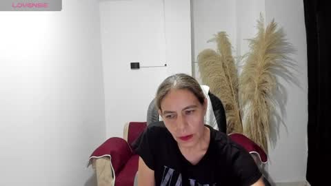 Snapshot of karlye_hot chatting on 17, 6, 2026 KARLYE online show from 17, 6, 2026