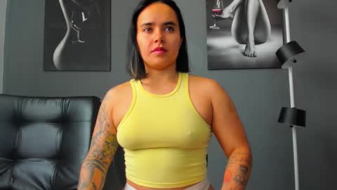   online show from 28, 10, 2025