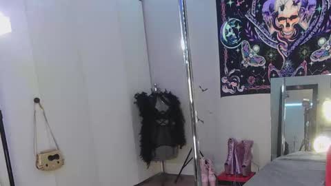 Snapshot of karmagirl67 chatting on 7, 10, 2025 Carmagirl67 online show from 7, 10, 2025