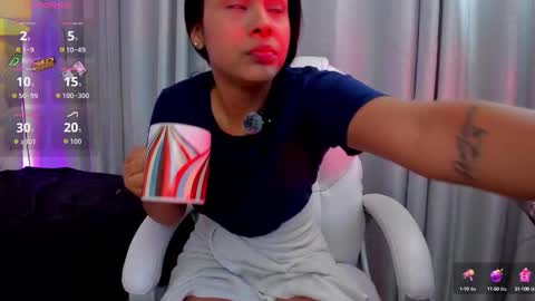 Snapshot of karol_bustamante chatting on 27, 9, 2025 Karol online show from 27, 9, 2025