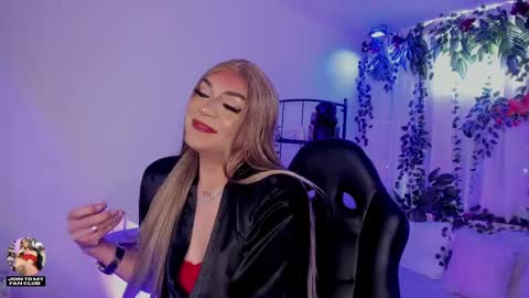 Snapshot of karol_elegance_ chatting on 21, 5, 2026 karol online show from 21, 5, 2026