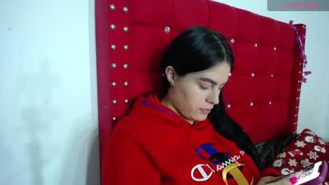 Snapshot of karolay_su chatting on 8, 1, 2025 ARIANNA online show from 8, 1, 2025