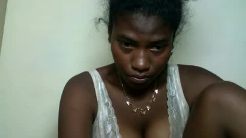 karoliee online show from 15, 4, 2026