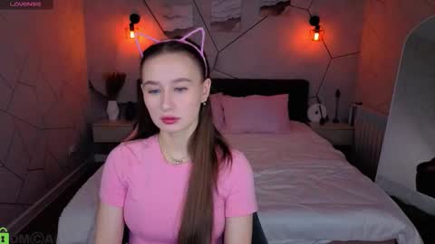 Snapshot of karolina_kely chatting on 17, 3, 2026 Karolina online show from 17, 3, 2026