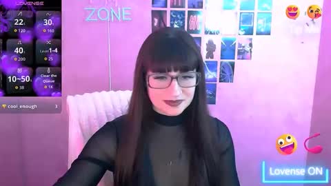 Caroline online show from 23, 12, 2025