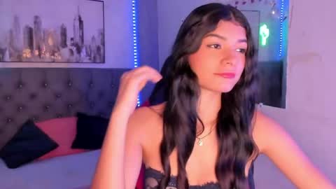 Snapshot of karolina_vince chatting on 31, 5, 2026 Karo online show from 31, 5, 2026