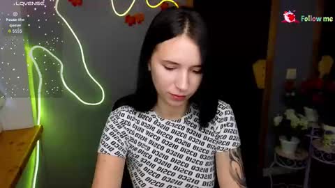 Karolina online show from 6, 11, 2025