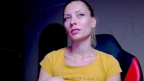 karoline121 online show from 14, 10, 2025