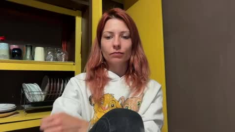 Snapshot of karoline121 chatting on 4, 6, 2026 karoline121 online show from 4, 6, 2026