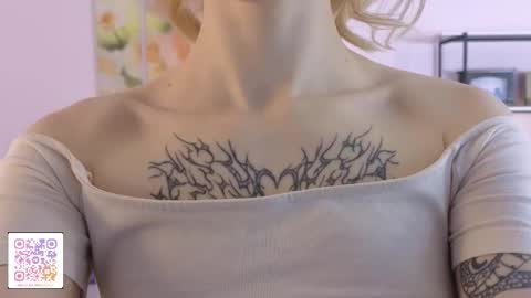 Snapshot of karoline__whitee chatting on 19, 3, 2026 Karoline online show from 19, 3, 2026