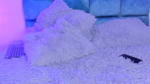 Karoline  online show from 30, 12, 2024