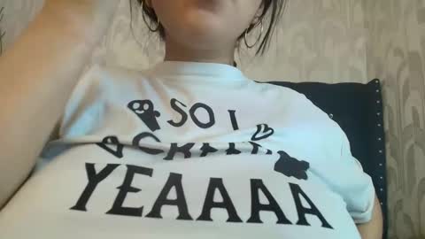 Snapshot of karolineburnx chatting on 23, 5, 2026 Isa online show from 23, 5, 2026
