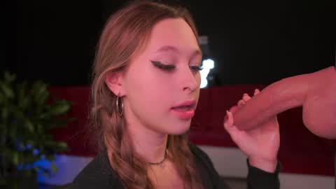 Caroline online show from 2, 4, 2026