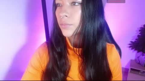 Snapshot of karolinna_xxx chatting on 1, 10, 2025 Caro online show from 1, 10, 2025