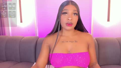 Snapshot of karolwhite_ chatting on 26, 6, 2026 Karol online show from 26, 6, 2026