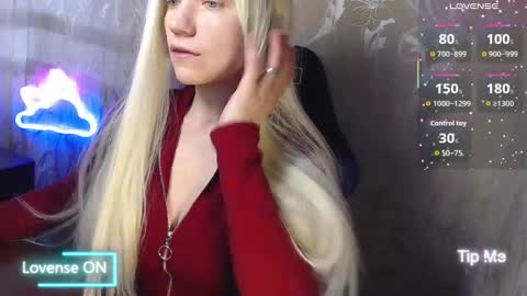 Caroline Fox online show from 13, 3, 2026