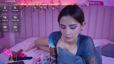 Greta Brown online show from 8, 11, 2025