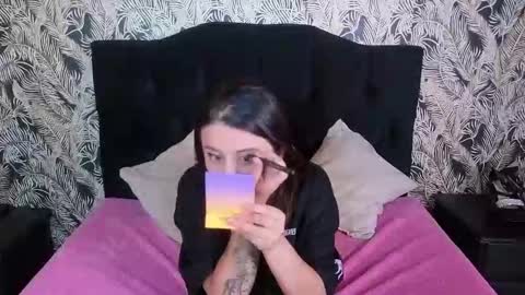 kassandra james online show from 2, 3, 2026