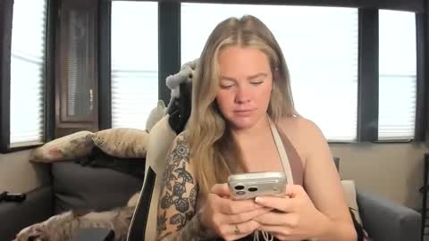 Kitty Kat online show from 21, 4, 2026