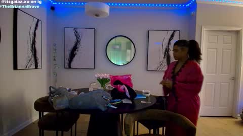 BriannaBrave online show from 8, 3, 2026