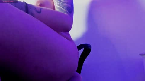 Snapshot of kat_apple chatting on 14, 12, 2024 Alicia online show from 14, 12, 2024