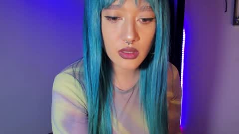 Snapshot of kat_apple chatting on 5, 1, 2025 Alicia online show from 5, 1, 2025