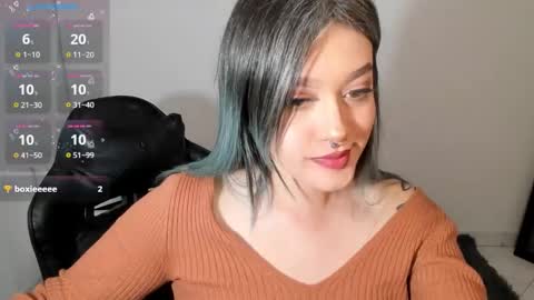 Snapshot of kat_apple chatting on 16, 9, 2025 Alicia online show from 16, 9, 2025