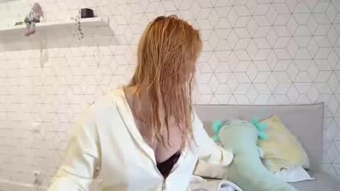 Snapshot of kat_here chatting on 28, 9, 2025 Katya online show from 28, 9, 2025