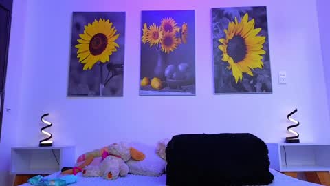 Snapshot of kata_lhella chatting on 12, 1, 2025 Katalina online show from 12, 1, 2025
