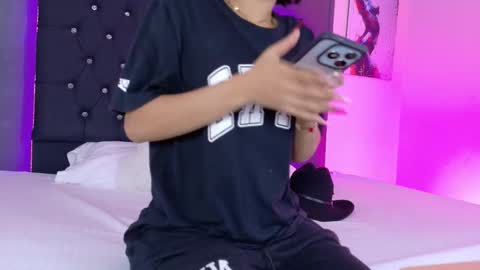 kataaleya__12 online show from 8, 11, 2025