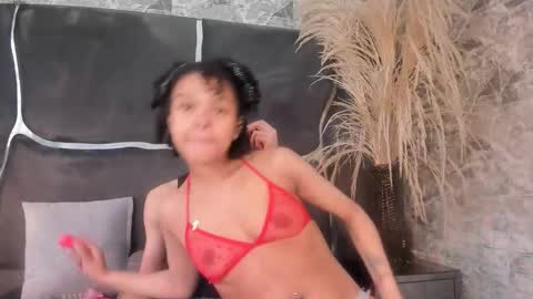 Kata And Layan online show from 21, 12, 2025