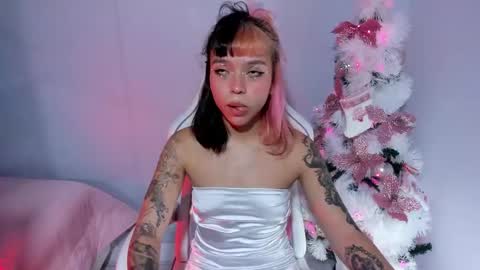 Kata Garcia online show from 23, 12, 2025