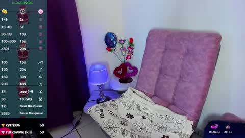       Katalina Miles      online show from 30, 12, 2024